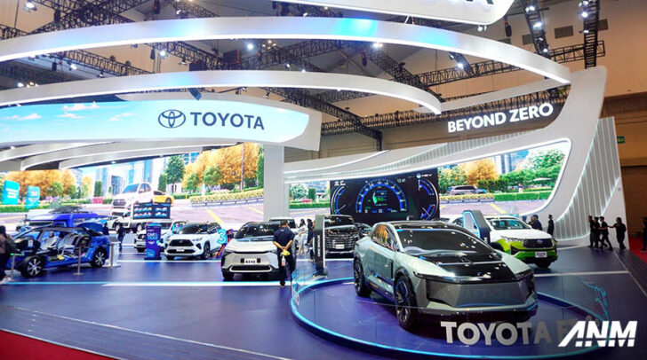 Toyota Bukukan 6.202 SPK di GIIAS 2024, Kijang Innova Laris!